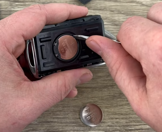 Mazda CX-9 key battery replacement